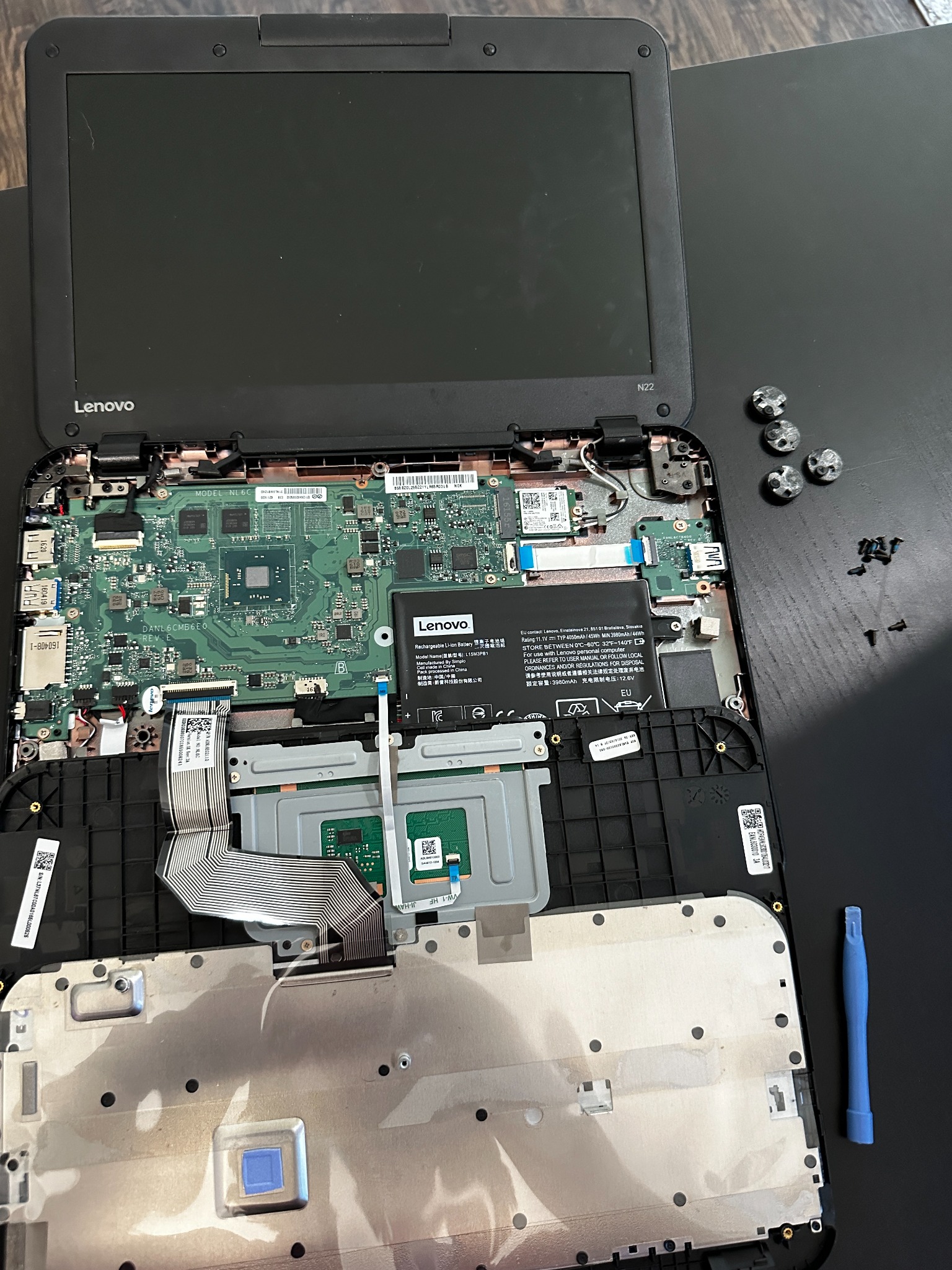 First teardown of the Lenovo N22 Chromebook with keyboard removed